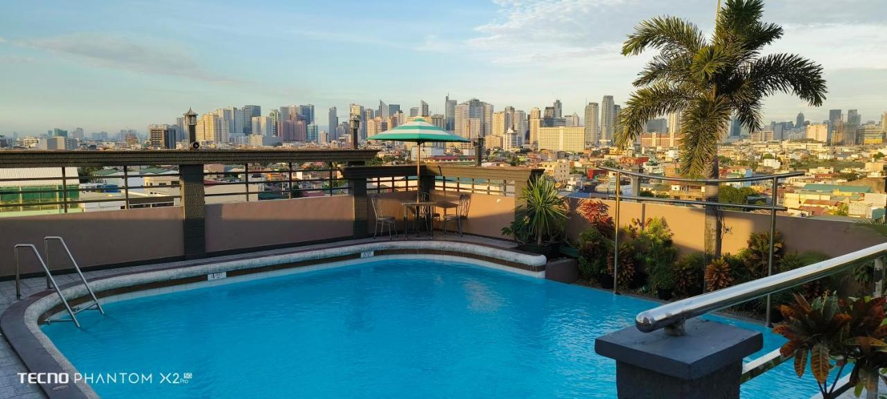 Urban Travellers Hotel Pasay Exterior photo