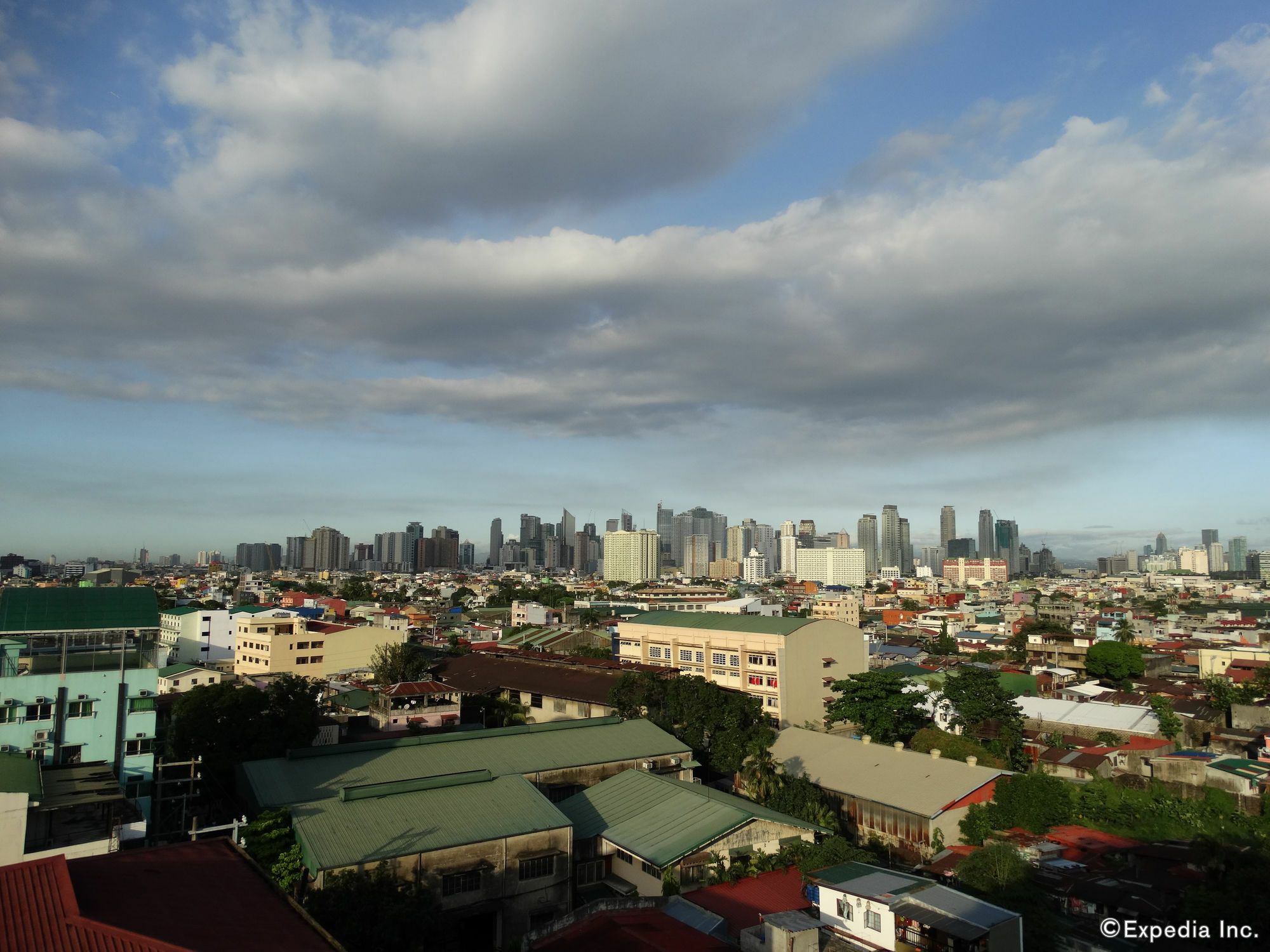 Urban Travellers Hotel Pasay Exterior photo